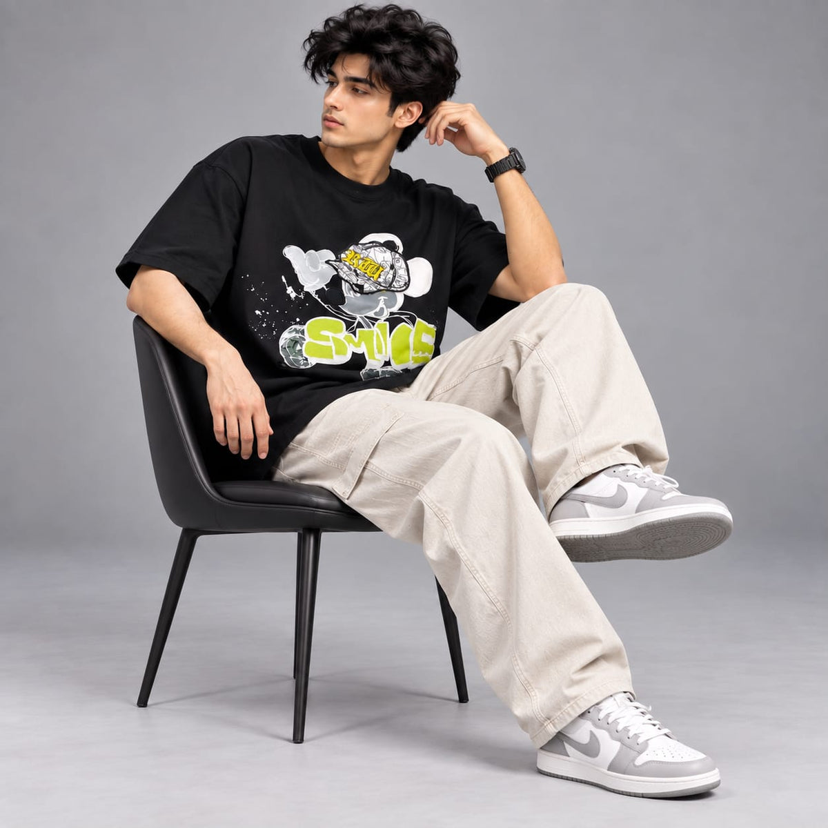 Round neck Regular fit