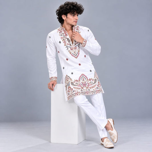 Short V-neck kurta pajama