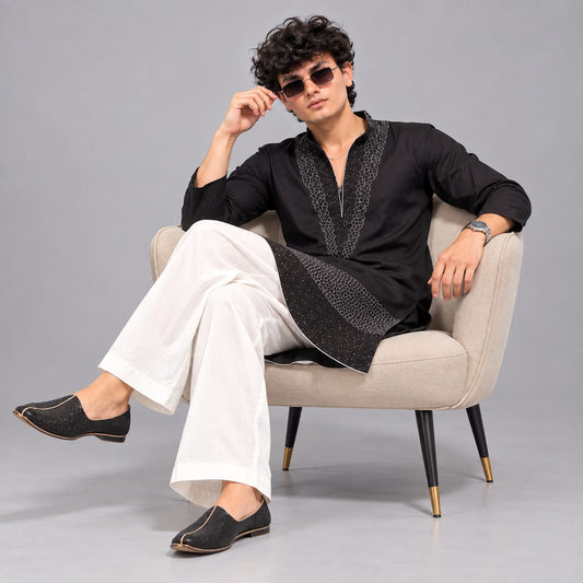 Short V-neck kurta pajama