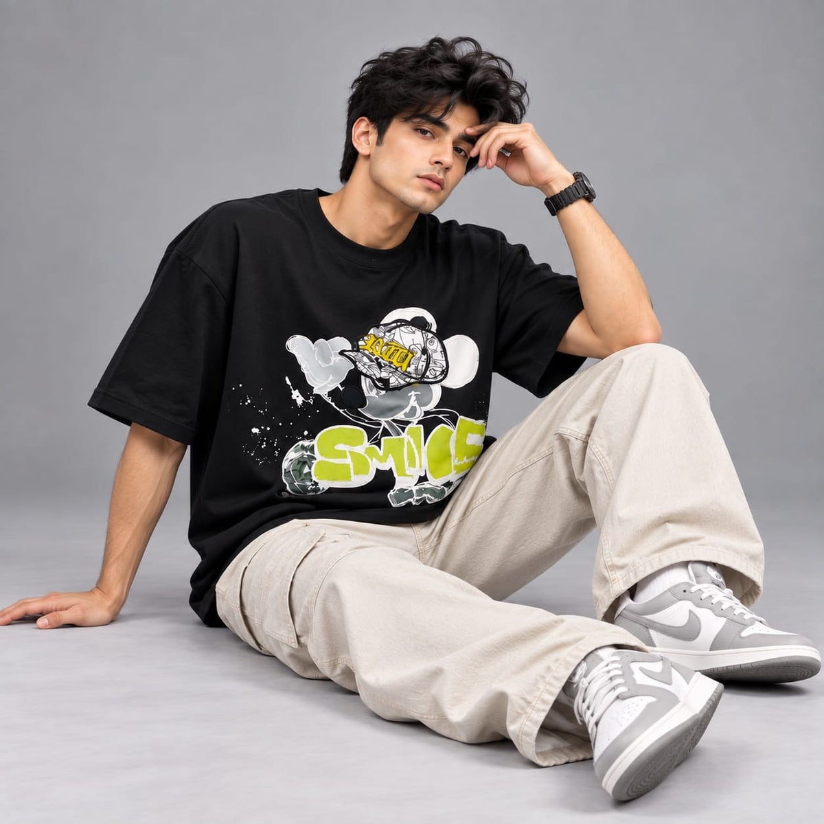 Round neck Regular fit