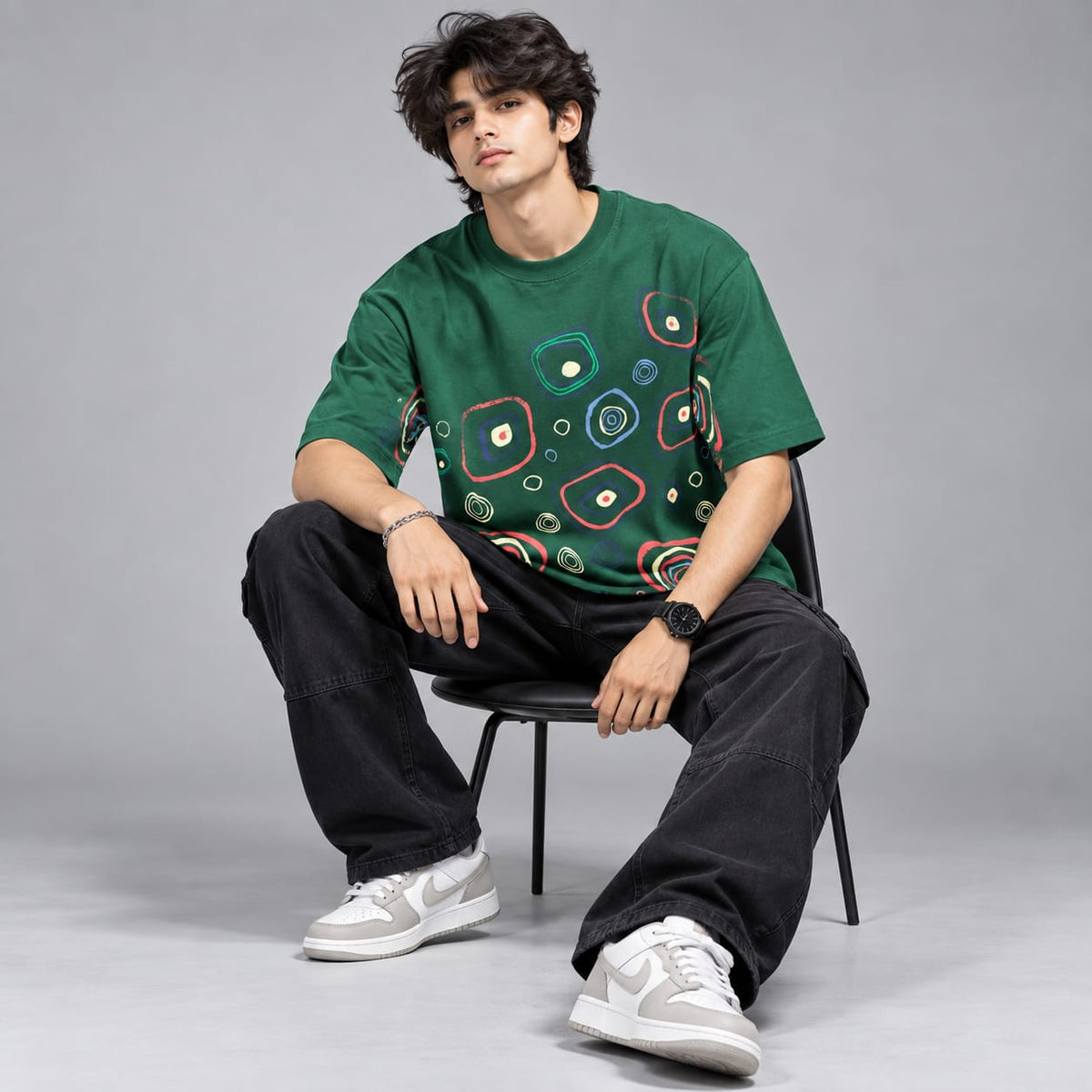 Round neck Regular fit