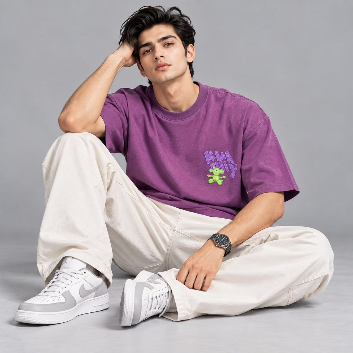 Round neck Regular fit